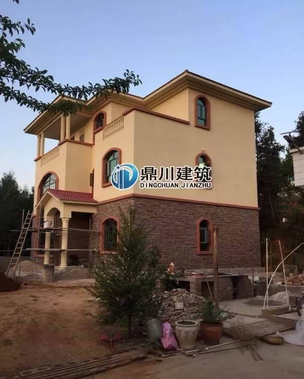 三層旋轉樓梯復式農村別墅建房案例，大氣漂亮得不像話！